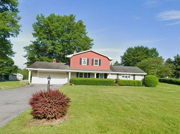 561 Blue Mountain Rd, Fredericksburg, PA 17026
