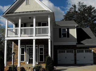 490 Pringle Dr, Suwanee, GA 30024