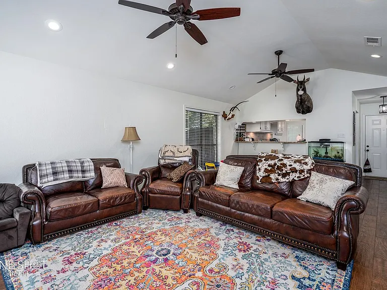 5081 Velta Ln — Photo 6