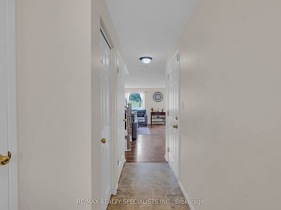 4th image of 219 Prosperity Dr