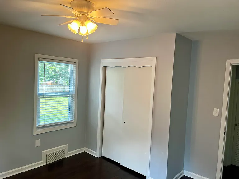 7216 Dearborn St — Photo 16