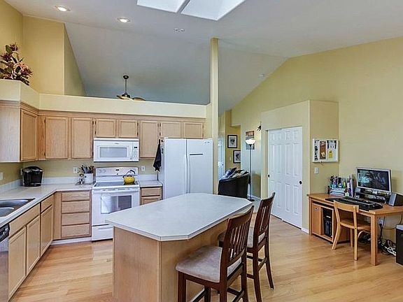 3rd image of 7640 68th St NE