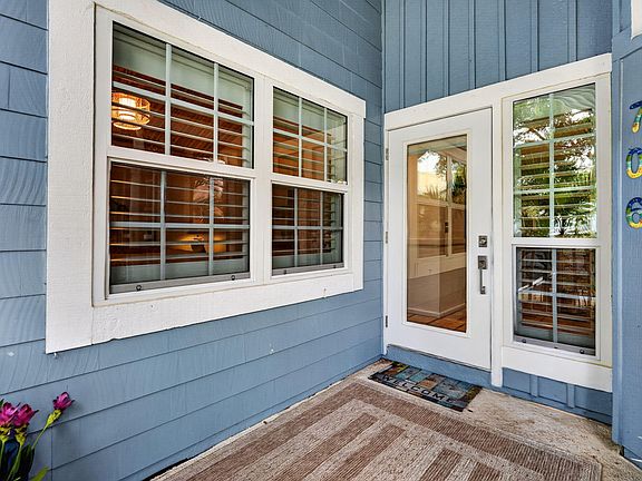3rd image of 706 Ocean Dunes Circle