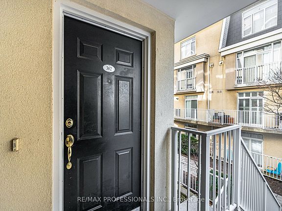 4th image of 32 Stadium Rd #362