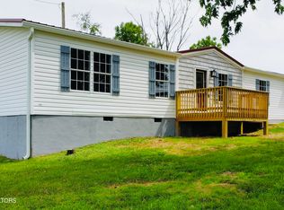 1008 Harrison Ave, Lenoir City, TN 37771