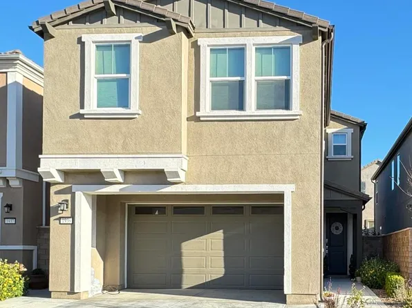 1939 Meyer Ct, Santa Paula, CA 93060