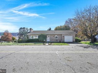 819 E Chestnut St, Hegins, PA 17938