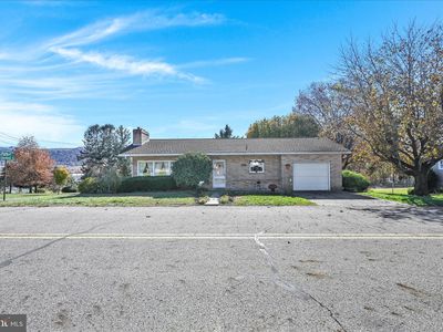 819 E Chestnut St, Hegins, PA, 17938