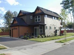 7054 NE Rocky Brook St, Hillsboro, OR 97124