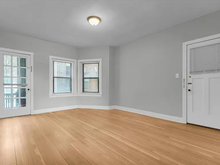 7411 2nd Ave #D2 — Photo 3