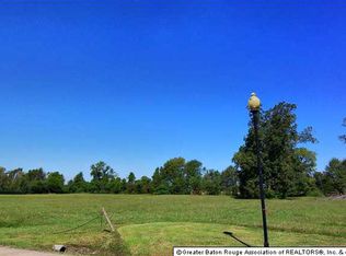 Laurel Lakes Ave, Baton Rouge, LA 70820