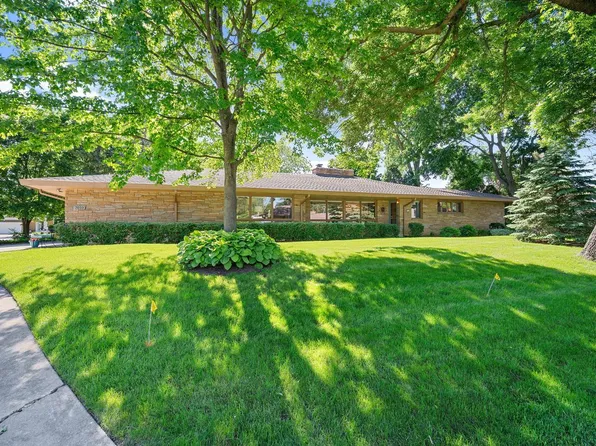 7010 North Yates ROAD, Fox Point, WI 53217