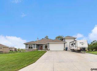 4416 Windward Dr, Plattsmouth, NE 68048