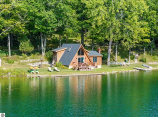 17703 Sweet Lake Rd N, Lake Ann, MI 49650