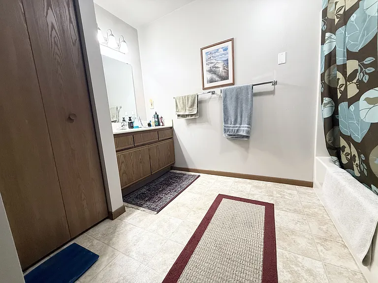913 Acewood Blvd — Photo 20