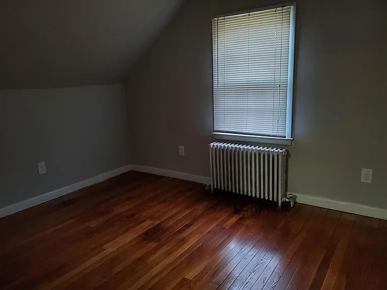 183 Laurel St — Photo 22