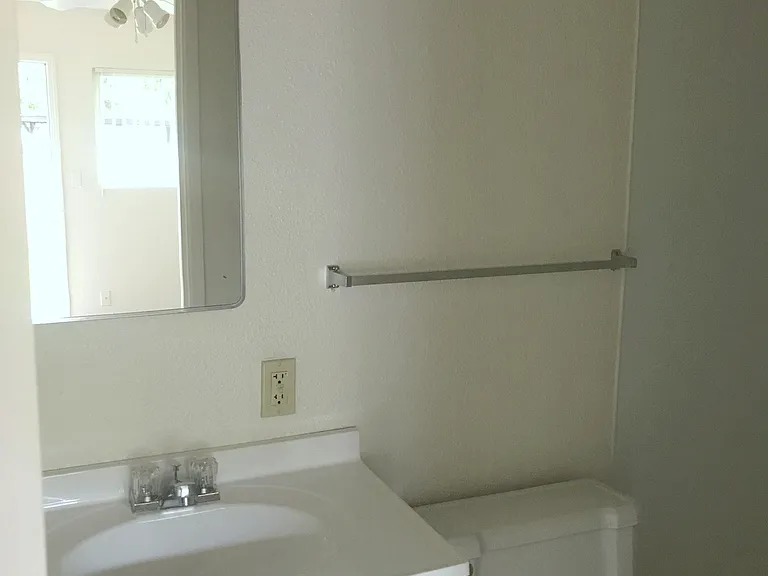 218 W Dakota Ave #A — Photo 25