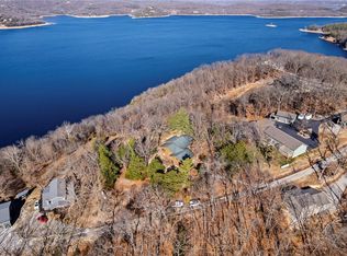 188 Point Mirage Rd, Eureka Springs, AR 72631