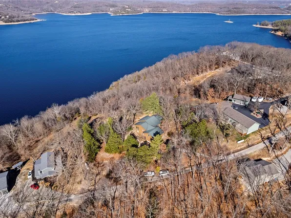 188 Point Mirage Rd, Eureka Springs, AR 72631