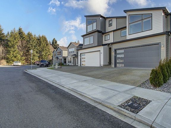 2nd image of 13007 NE 24th Cir
