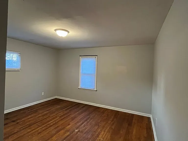 701 Elizabeth Ave — Photo 6