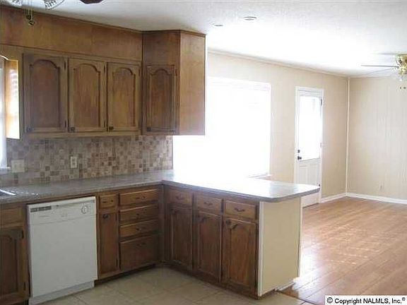 4th image of 11316 Crestfield Dr SE