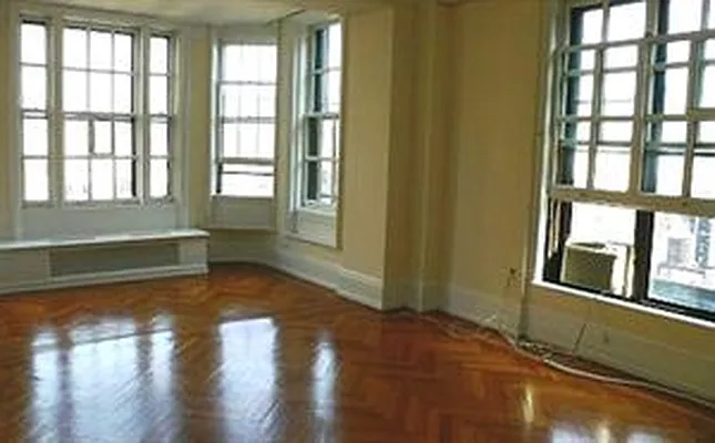 Rented by Douglas Elliman | media 14