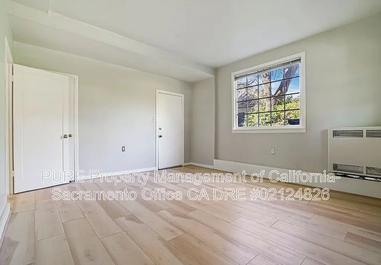 2324 Castro Way — Photo 11