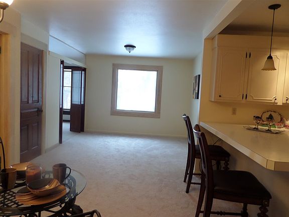 5th image of 2917 Mineral Point Ave
