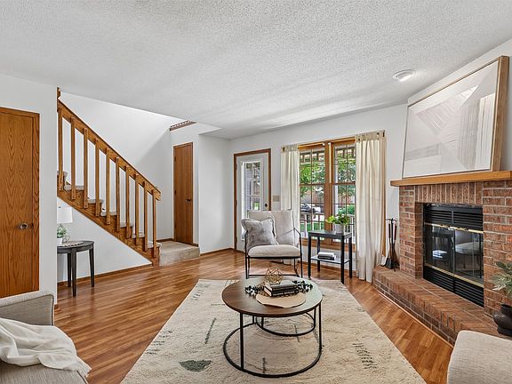 3rd image of 1070 50th St Unit 4C