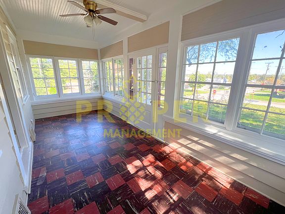 4th image of 4615 Catalpa Dr