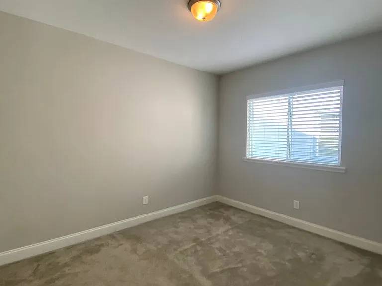 461 Oviedo Blvd — Photo 31