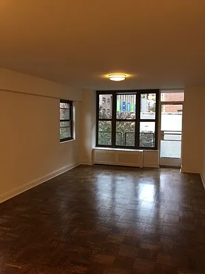 Rented by Solil Management | media 3