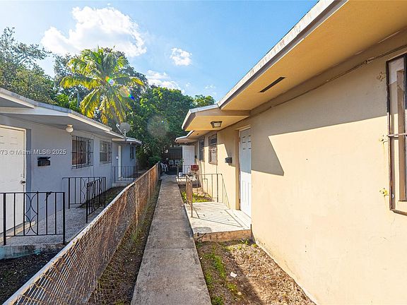4th image of 5550 N Miami Ave