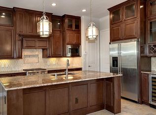 18 Herons Flight Pl, The Woodlands, TX 77389