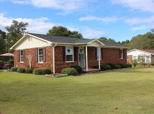 935 Rainbow Lake Rd, Inman, SC 29349
