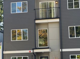 221A NE 185th St, Seattle, WA 98155