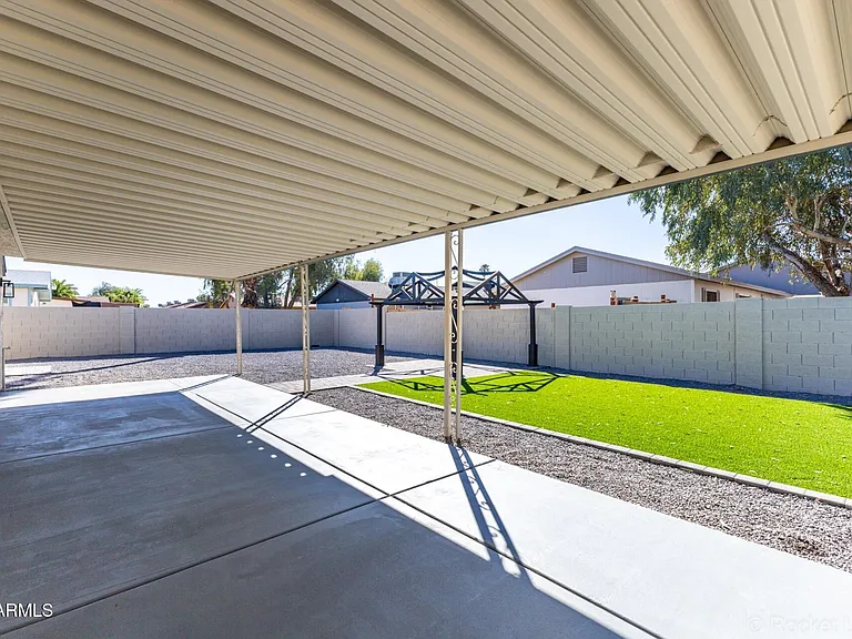 4749 E Contessa St — Photo 27