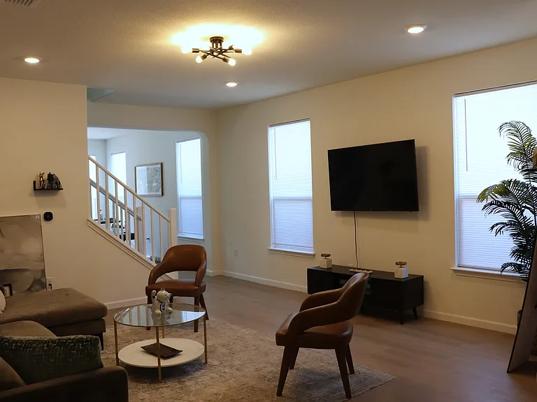 House Finch Dr — Photo 3