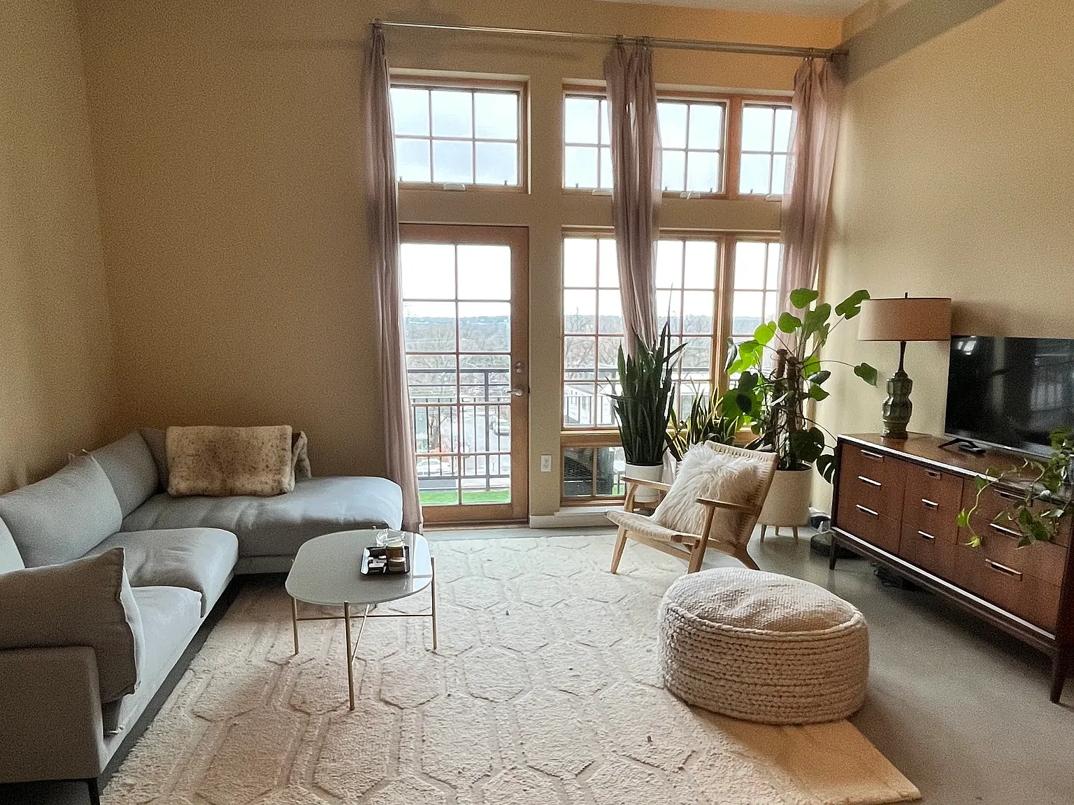 1 bed, 828 sqft, $2,095 — Photo 2