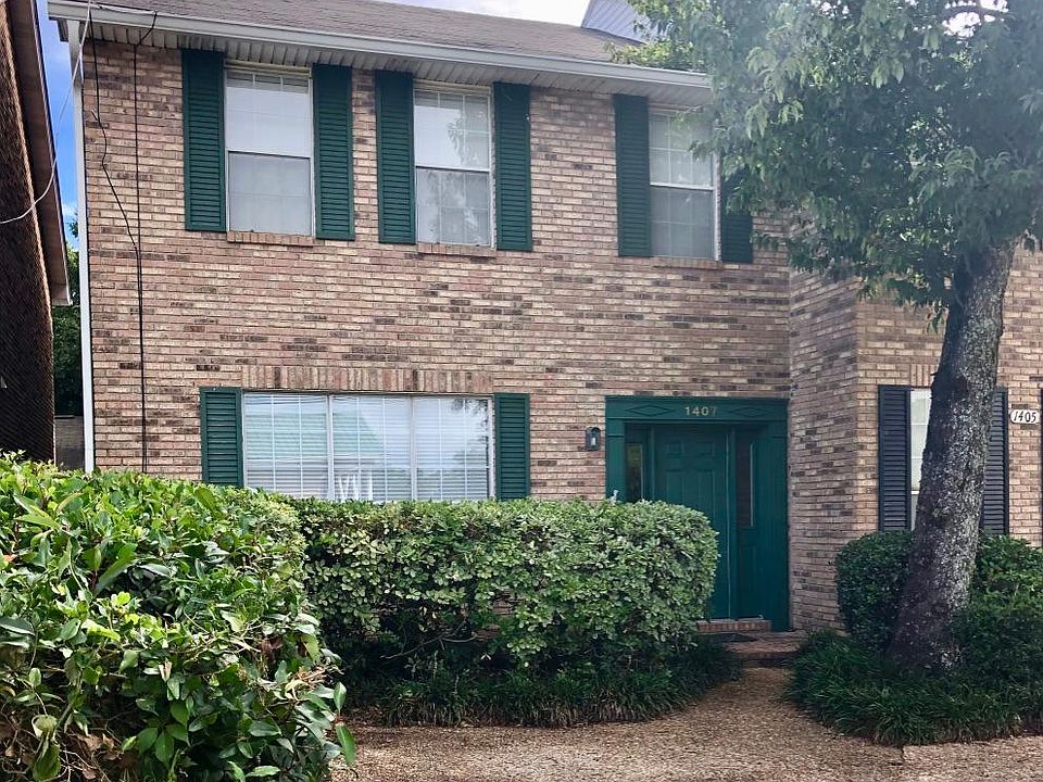 Welcome! Front entrance to 1407 Lemhurst Road.