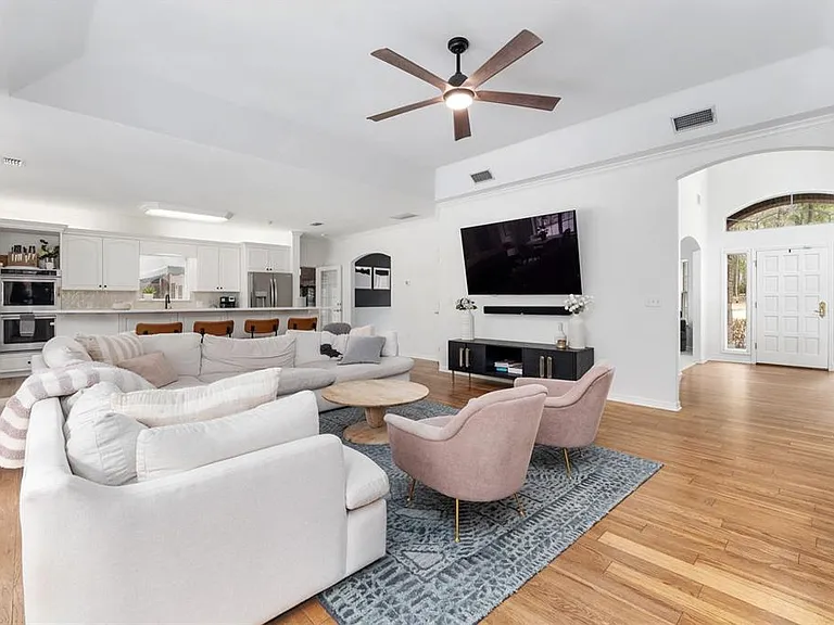 11121 NW 15th Pl — Photo 11