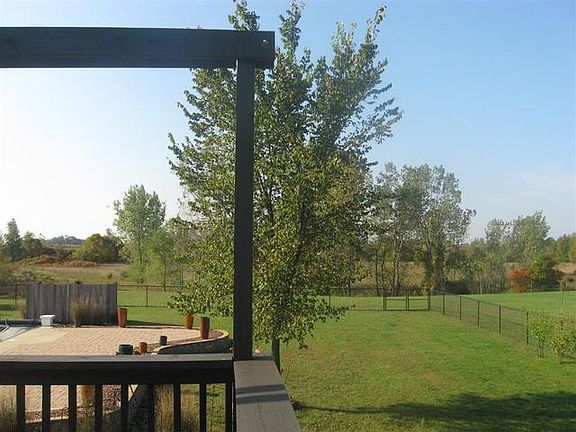 2nd image of 3235 Rosewood Blvd