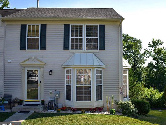 4th image of 34 Guilford Ct