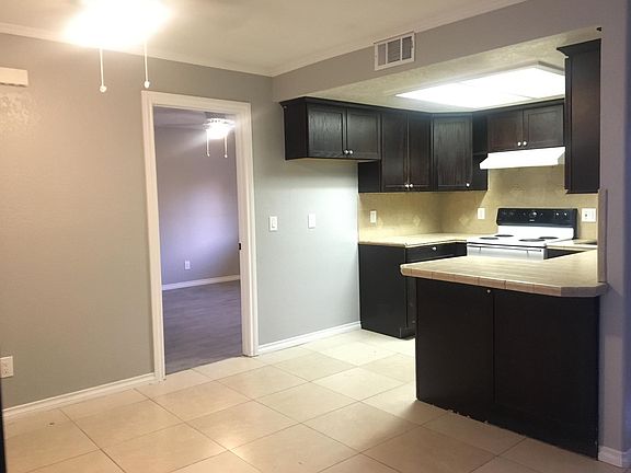 2nd image of 1257 E Grand Ave Unit F