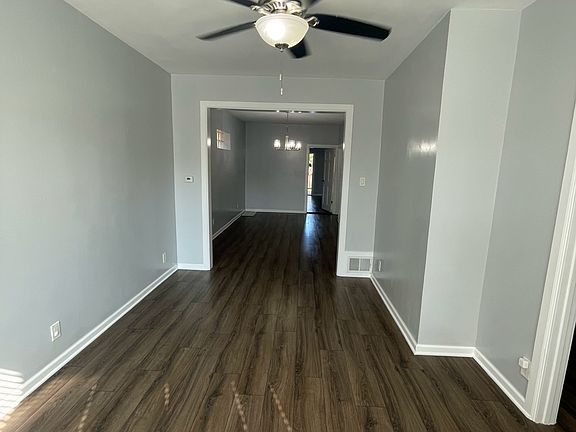 4th image of 4711 N Kenton Ave #1A
