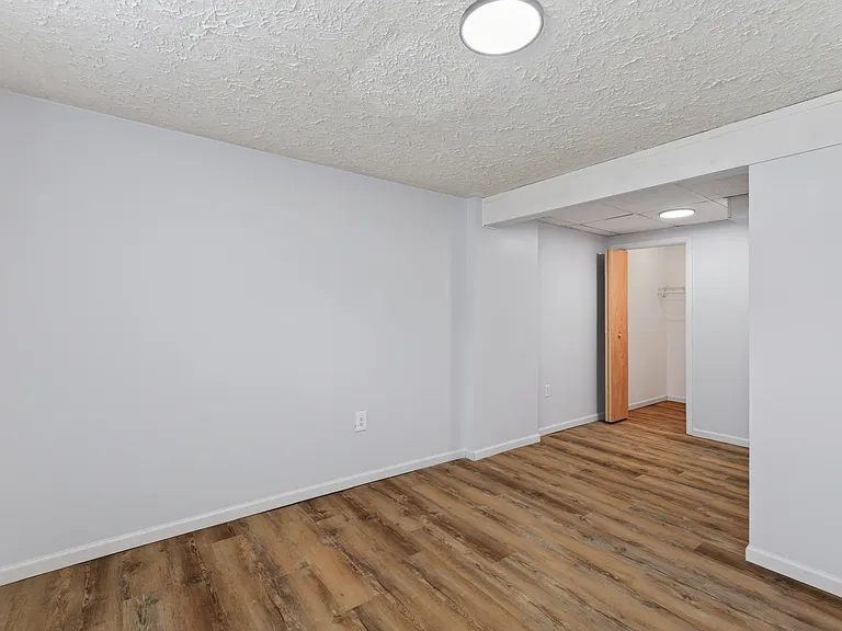 471 Easy St — Photo 16