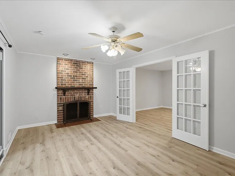 4120 Nutwood Way — Photo 8