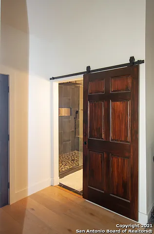 245 Calumet Pl — Photo 21