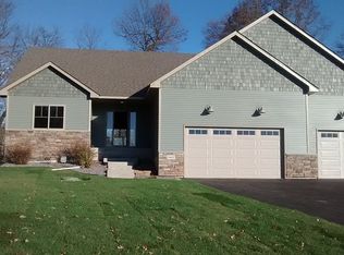 19497 Rawlins Cir NW, Elk River, MN 55330